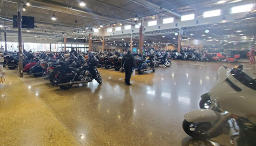 Motorcycle Dealer «Woodstock Harley-Davidson», reviews and photos, 2235 S Eastwood Dr, Woodstock, IL 60098, USA