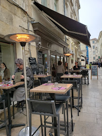 Atmosphère du Restaurant de tapas Le Petit Mas à Nîmes - n°12