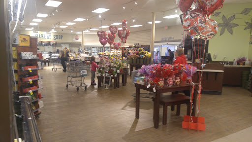 Grocery Store «Kroger», reviews and photos, 26130 Gratiot Ave, Roseville, MI 48066, USA