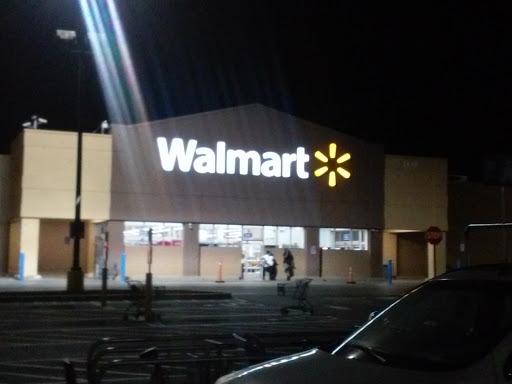 Discount Store «Walmart», reviews and photos, 1570 Chester Pike, Eddystone, PA 19022, USA