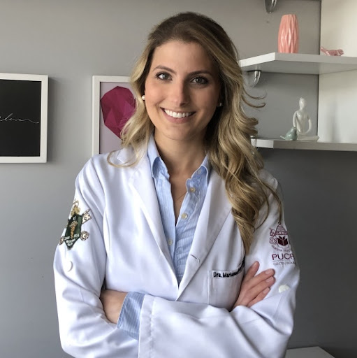Dra. Marianna Fergutz Batista, Cirurgião da mão