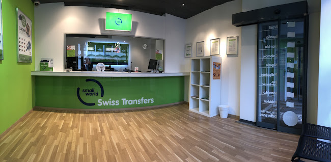Rezensionen über Small World in Luzern - Bank