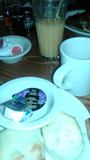 American Restaurant «Cracker Barrel Old Country Store», reviews and photos, 1824 W Lucas St, Florence, SC 29501, USA