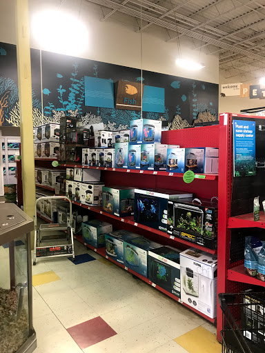 Pet Supply Store «Petco», reviews and photos, 149 Gravois Bluffs Plaza Dr, Fenton, MO 63026, USA