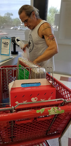 Pet Supply Store «Petco Animal Supplies», reviews and photos, 1415 E Warner Rd, Gilbert, AZ 85296, USA