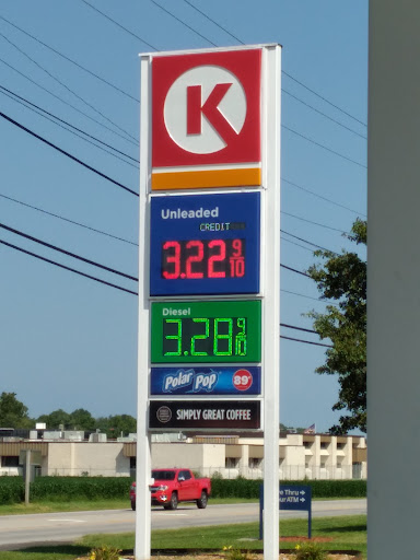 Gas Station «Circle K», reviews and photos, 12587 IL-143, Highland, IL 62249, USA