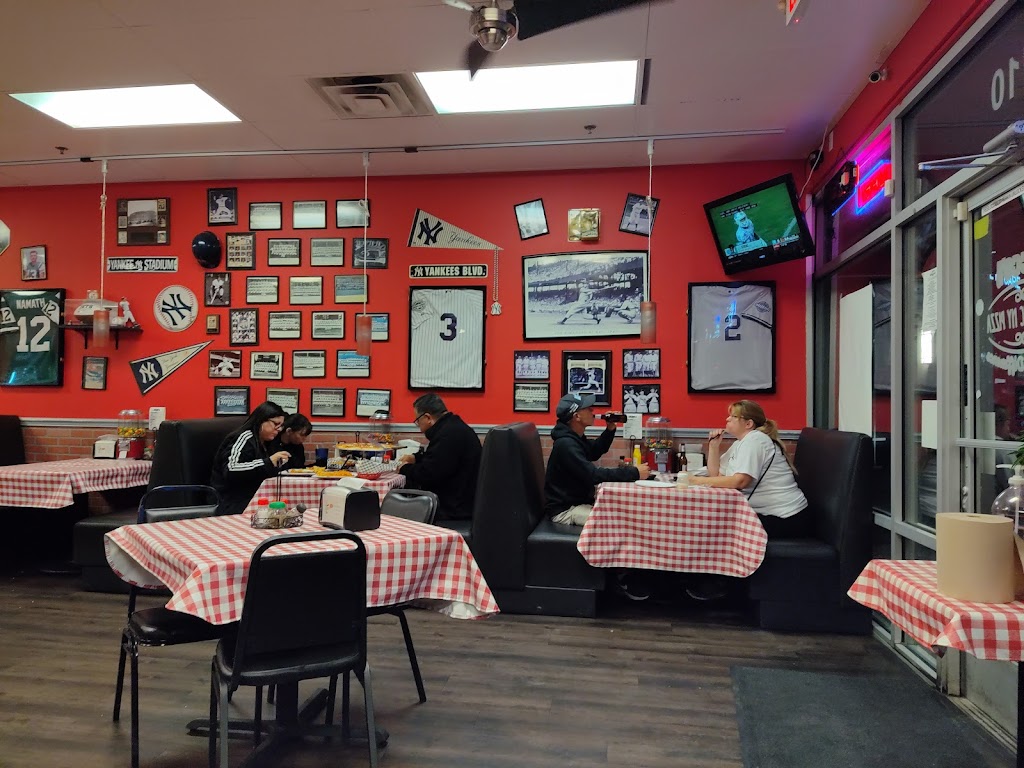 Rocco's New York Pizza 89084