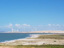 Farol do Pontal Plajı'in fotoğrafı - rahatlamayı sevenler arasında popüler bir yer