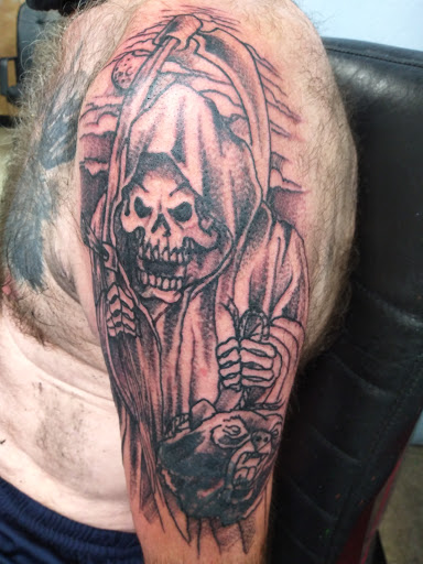 Explore three heart tattoo ideas, creative tattoo ideas in Cranston, available at Kabloom Tattoo Studio