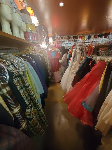 Used Clothing Store «Decades Vintage Clothing», reviews and photos, 627 S State St, Salt Lake City, UT 84111, USA