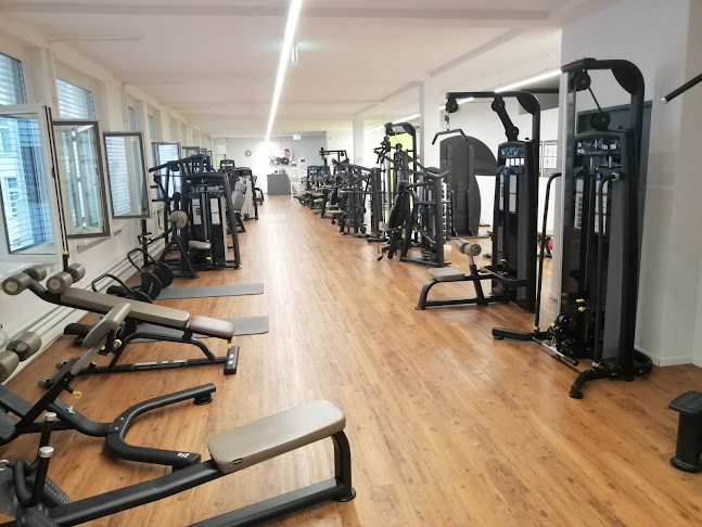 Rezensionen über update Fitness St.Gallen Bahnhof in St. Gallen - Fitnessstudio