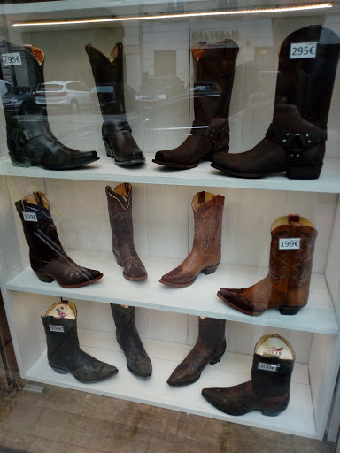 Stores to buy black cowboy boots Brussels