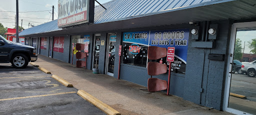 Laundry Service «The Daily Wash Laundry Company», reviews and photos, 1821 E Grand St, Springfield, MO 65804, USA