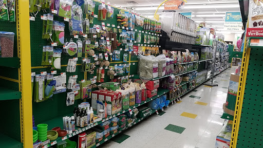 Pet Supply Store «Pet Supplies Plus», reviews and photos, 3100 Manchester Rd, Akron, OH 44319, USA