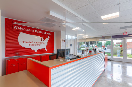 Self-Storage Facility «Public Storage», reviews and photos, 8300 N University Dr, Pompano Beach, FL 33321, USA