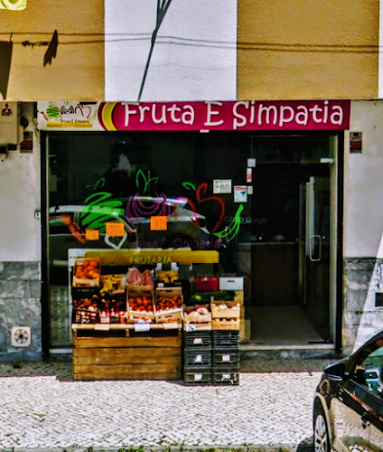 Fruta E Simpatia