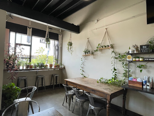 Donut Shop «Sweet Retreat Donuts», reviews and photos, 924 Pacific Coast Hwy, Long Beach, CA 90806, USA