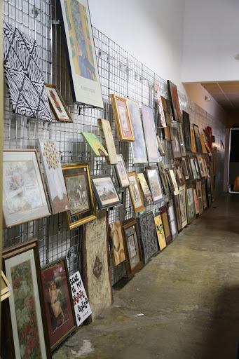 Thrift Store «Saint Vincent de Paul Thrift Store of Plano», reviews and photos, 3305 N Central Expy #280, Plano, TX 75023, USA