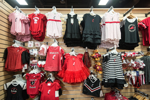 Sportswear Store «Rally House Rookwood», reviews and photos, 2705 Edmondson Rd, Cincinnati, OH 45209, USA