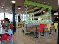 Atmosphère du Restauration rapide McDonald's à Saint-Jean-de-la-Ruelle - n°14