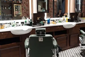 Experience BarberShop image