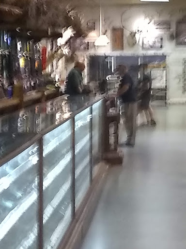 Sporting Goods Store «Bass Pro Shops», reviews and photos, 10000 Bass Pro Blvd, Rossford, OH 43460, USA