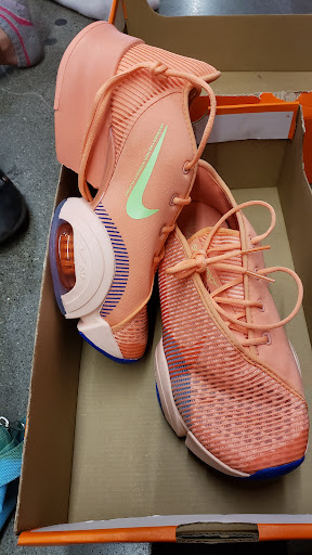 Sporting Goods Store «Nike Clearance Store», reviews and photos, 1275 Marina Blvd, San Leandro, CA 94577, USA