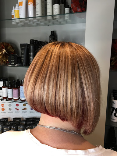 Hair Salon «The Red Scarlet Salon», reviews and photos, 717 E Washington St, Orlando, FL 32801, USA