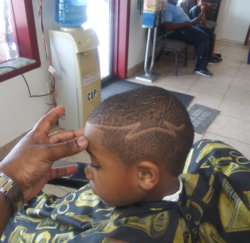 Barber Shop «Catia Family Barbershop Salon», reviews and photos, 4146 Grand Blvd, New Port Richey, FL 34652, USA