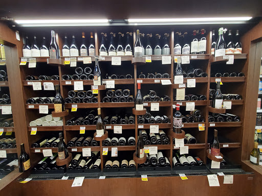 Grocery Store «Fred Meyer», reviews and photos, 19200 SW Martinazzi Ave, Tualatin, OR 97062, USA