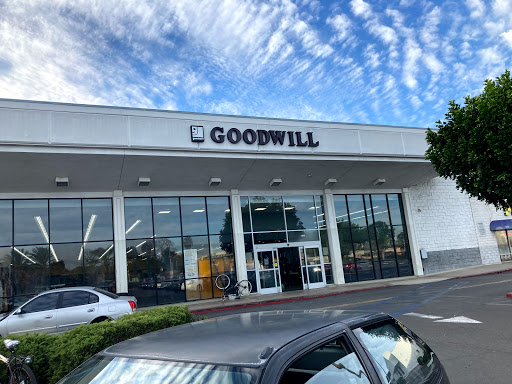 Goodwill Store & Donation Center, 1800 N Grand Ave, Santa Ana, CA 92705, Thrift Store