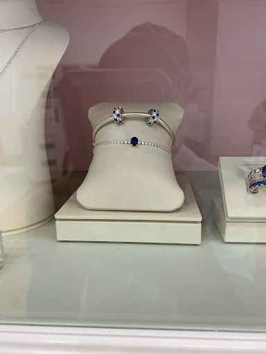 Computer Store «Apple Christiana Mall», reviews and photos, 125 Stanton Christiana Rd, Newark, DE 19702, USA