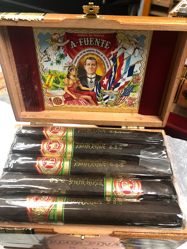 Tobacco Shop «Twenty One Plus Smoke Shop», reviews and photos, 144 Bowdoin St, Dorchester, MA 02122, USA