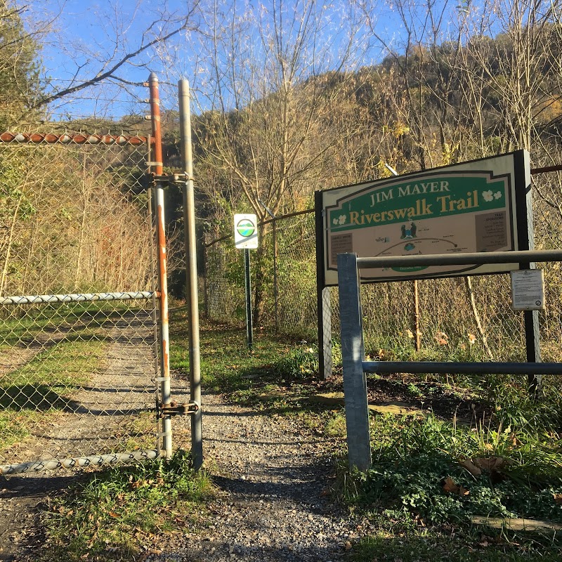 West Trailhead of Jim Mayer Riverswalk Trail