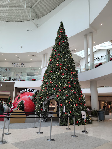 Shopping Mall «Westfield Galleria at Roseville», reviews and photos, 1151 Galleria Blvd, Roseville, CA 95678, USA