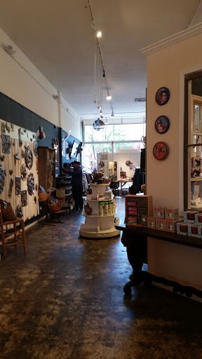 Used Clothing Store «Knimble Clothing», reviews and photos, 851 4th St, San Rafael, CA 94901, USA