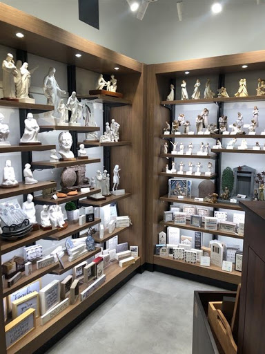 Religious Goods Store «Deseret Book», reviews and photos, 2230 17th St, Santa Ana, CA 92705, USA