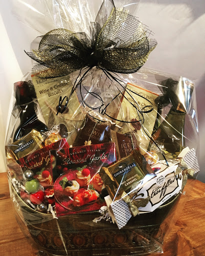 Gift Shop «The Warehouse Gift Shops», reviews and photos, 60 Chestnut St, Lockport, NY 14094, USA