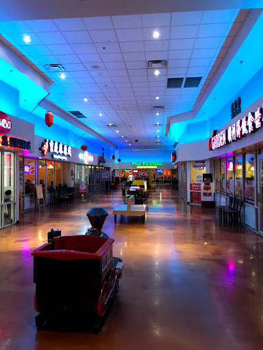 Shopping Mall «Great Wall Shopping Mall», reviews and photos, 18230 E Valley Hwy, Kent, WA 98032, USA