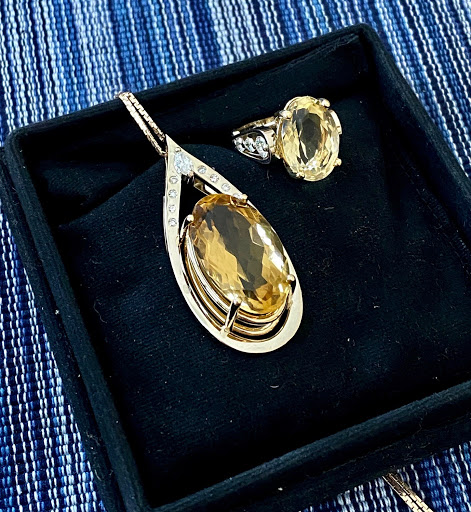 Jewelry Designer «Bruce Owen Jewelry Design», reviews and photos, 307 E 5th St, Des Moines, IA 50309, USA