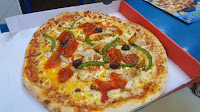 Plats et boissons du Pizzeria Mister Pizza à Antibes - n°1