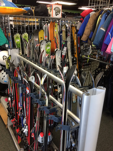 Sporting Goods Store «Play It Again Sports», reviews and photos, 1422 NW 9th St, Corvallis, OR 97330, USA