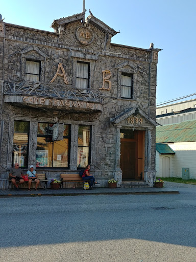 The Station Bar & Grill