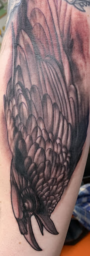 Tattoo Shop «A Thin Line Tattoo», reviews and photos, 9 E Wilson St, Batavia, IL 60510, USA