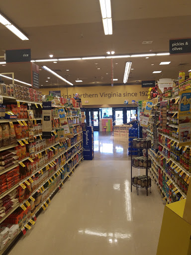Grocery Store «Safeway», reviews and photos, 1688 Anderson Rd, McLean, VA 22102, USA