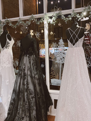 Wedding Store «Merrime Bride & Soiree», reviews and photos, 211 W 1st Ave #101, Albany, OR 97321, USA