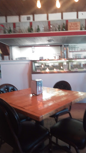 Ice Cream Shop «Milkhouse Ice Cream and Coffee Cafe», reviews and photos, 4189 Keewahdin Rd, Fort Gratiot Twp, MI 48059, USA