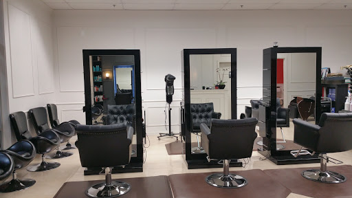 Beauty Salon «Camille Hair Salon», reviews and photos, Camille Hair Salon, 9702 S Tacoma Way #103, Lakewood, WA 98499, USA