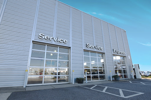 Car Dealer «Hall Nissan Chesapeake», reviews and photos, 3417 Western Branch Blvd, Chesapeake, VA 23321, USA