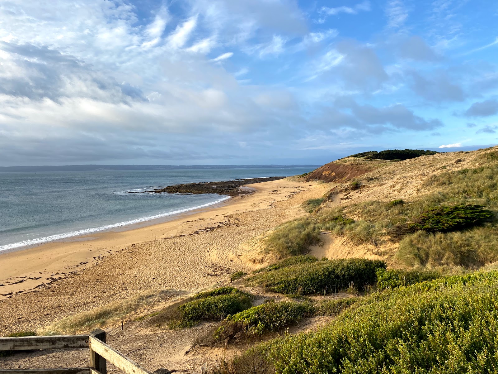 Photo de Flynns Beach situé dans une zone naturelle